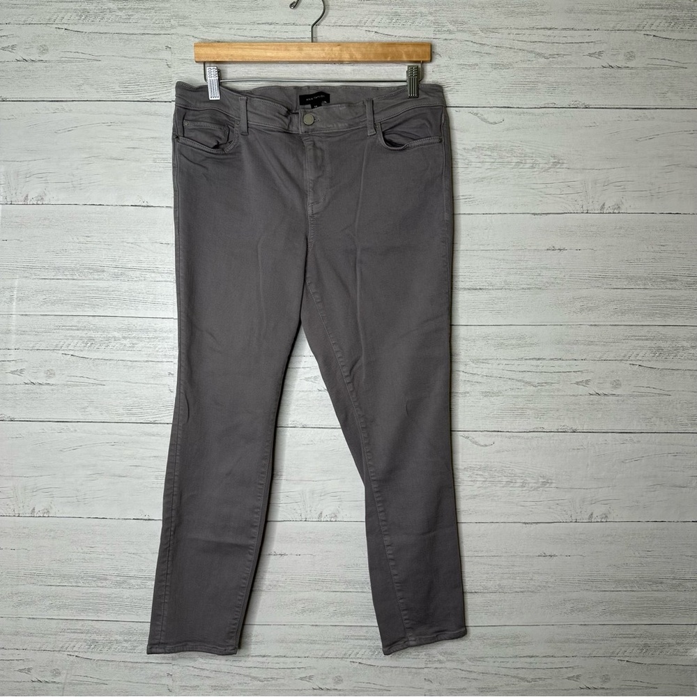 🌈 Ann Taylor modern fit skinny ankle jeans size 14